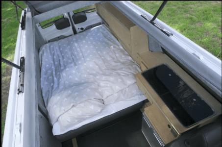 Bed elektrische camper van Camperfixx